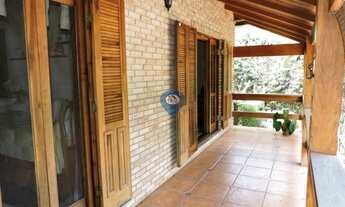 Imagem 4: Casa 5 Dorms,3 suites-Muito espaço, em rua fechada e muito tranquila-CARAPICUIBA SP