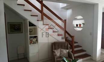 Imagem 4: Lindo Sobrado com três quartos e suíte com close