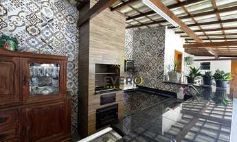 Imagem 3: Casa Linear com 4 Quartos, Piscina no Colubande