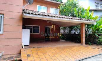 Imagem 2: Casa Duplex com 04 quartos e 02 suítes, em São Francisco