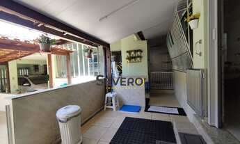 Imagem 4: Casa com 4 dormitórios à venda, 660 m² por R$ 570.000,00 - Santa Rosa - Niterói/RJ