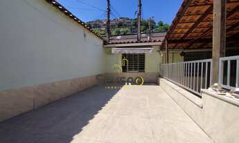 Imagem 3: Casa com 4 dormitórios à venda, 660 m² por R$ 570.000,00 - Santa Rosa - Niterói/RJ