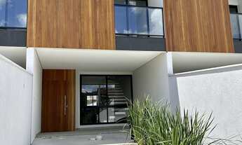 Imagem: Casa à venda no bairro Iririú - Joinville/SC