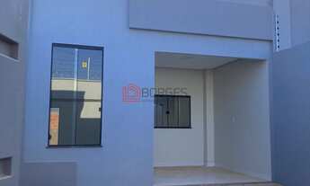 Imagem: Casa com 02 quartos sendo uma suíte com