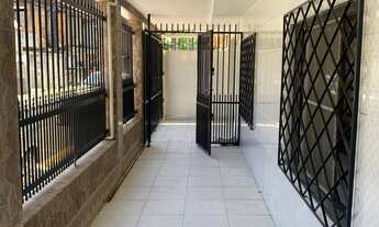 Imagem 2: Sobrado com 3 apartamentos