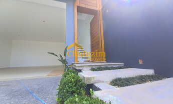 Imagem: Luxuosa Casa Geminada de Alto Padrão no