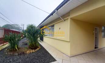 Imagem 2: Casa térrea com perfil comercial à venda no bairro Anita Garibaldi, região central de Join