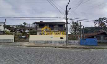 Imagem 6: Sobrado à venda no bairro Floresta, com 210 m2 de área Útil contendo duas amplas salas co