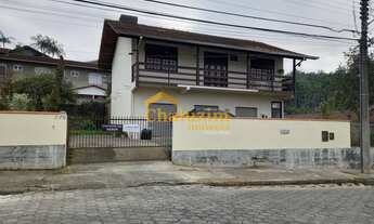 Imagem: Sobrado à venda no bairro Floresta, com