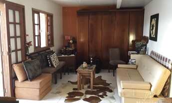 Imagem: Casa à venda no bairro Ingleses do Rio