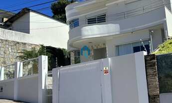 Imagem: Casa à venda no bairro Canto - Florianópolis/SC