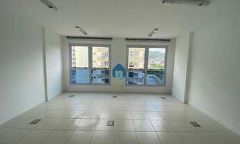 Imagem 2: Sala Comercial no Max & Flora Center – Trindade, Florianópolis/SC