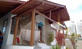 Imagem 2: Casa com 3 dormitórios, 2 salas, 3 banheiros, 4 vagas de garagem, Centro, Palhoça -SC