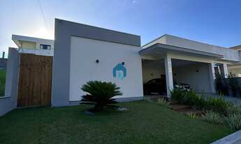 Imagem 2: Casa com 3 dormitórios, 2 suítes, Semi-mobiliada, Pedra Branca, Palhoça/SC