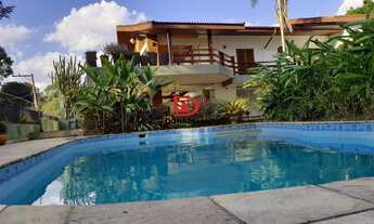 Imagem: Lindo Sobrado de 840 m² com 3 vagas em