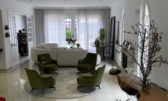 Imagem: Casa à venda com 435m², 3 quartos e 3