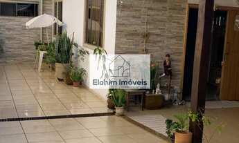 Imagem 3: Casa linear com 3 quartos, sendo 1 suíte e closet no Village do Horto