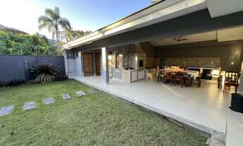 Imagem 6: Alto padrão a poucos metros do mar