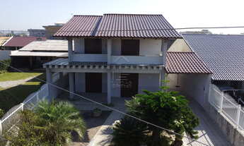 Imagem: Casa à venda no bairro Centro - Balneário