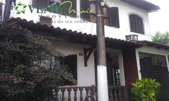 Imagem: Casa Duplex para Venda em Galo Branco São