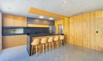 Imagem 6: Sofisticada casa no condomínio Alphaville Lombardia com planejados