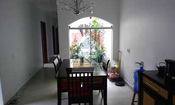 Imagem 5: Casa Térrea, 3 dormitórios, 1 suítes, 2 banheiro, 4 vagas na garagem, 200M² de Área Constr