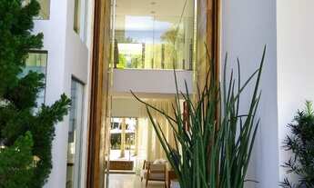 Imagem 4: Casa de Canal Principal à VENDA no Porto Frade. Imóvel com 500m2, 5 suítes. Deck atraca ba