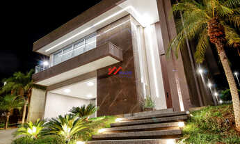 Imagem: Casa à venda com quatro quartos, suíte