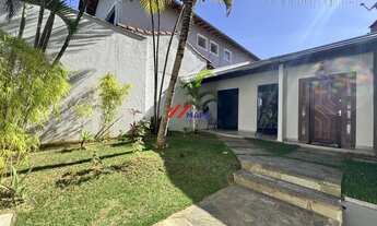 Imagem: Casa à venda com três quartos, suíte