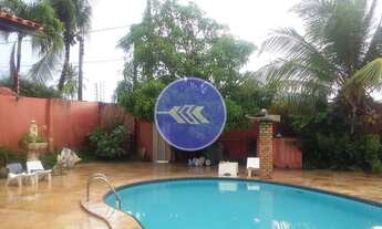 Imagem 2: Ampla casa com 5 suítes, piscina e deck com churrasqueira no Porto das Dunas!