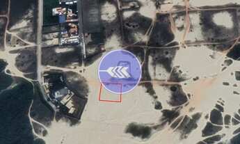 Imagem 2: Terreno no Porto das Dunas com 2.500m² em localização privilegiada