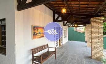 Imagem 3: Excelente casa em localização privilegiada com 4 suítes