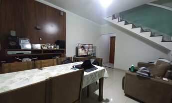 Imagem: Casa Geminada Duplex  2 Quartos  Bairro