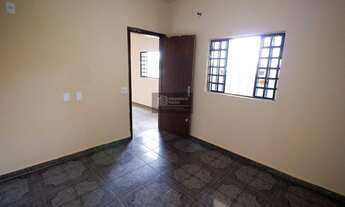 Imagem 4: Casa 4 Quartos com Suíte e Anexo – Bairro Lagoa