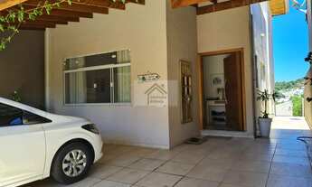 Imagem 2: Casa, 4 dormitórios, 2 suíte, 2 banheiro, 3 vagas na garagem, 144M² de Área Construída