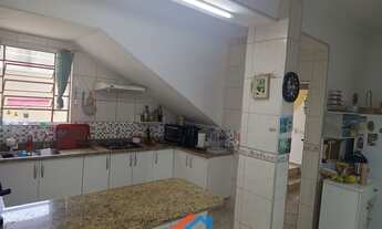 Imagem 7: Imóvel amplo em excelente bairro