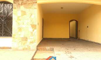 Imagem 4: Casa ampla com perfil Residencial ou Comercial