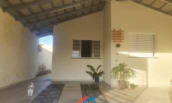 Imagem: Casa térrea com edícula, excelente preço!