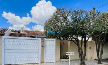 Imagem: Casa à venda no bairro Residencial Regissol