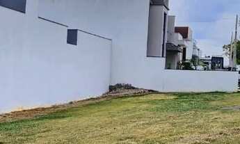 Imagem: Terreno, 178M² de Área Construída, 178M²