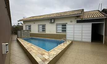 Imagem: Casa com Piscina