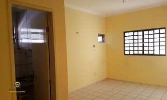 Imagem 5: Casa-Padrao-para-Venda-em-Centro-Teresina-PI, 3 dormitórios, 2 suíte, 3 banheiro, 2 vagas