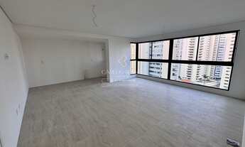 Imagem 2: Apartamento com 105m². São 3 quartos e 2 vagas de garagem em Casa Forte - Recife/PE