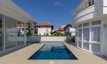 Imagem 2: Casa à venda no bairro Jurerê Internacional - Florianópolis/SC