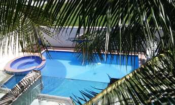 Imagem: Casa Padrão para Aluguel em Jurerê Internacional