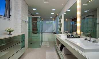 Imagem 5: Casa altíssimo padrão em Jurerê Internacional, região tranquila a 100m do mar!