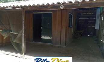Imagem: Casa Madeira em Ilha do Mel, Pontal do Paraná/PR