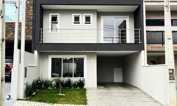 Imagem: Sobrado à venda no bairro Cidade Industrial