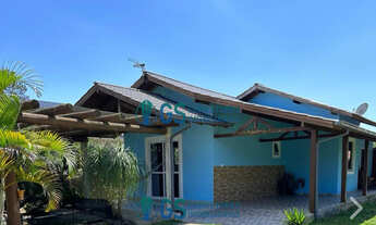 Imagem: Casa Mobiliada À Venda com Suíte na Enseada