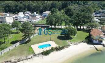 Imagem: Área 2400 m² frente mar na Praia de Fora